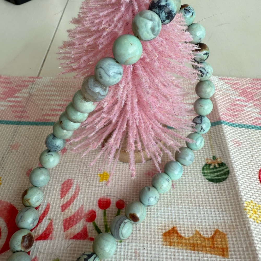 Elegant Gold and Blue Beaded Necklace - Picture 3 of 3